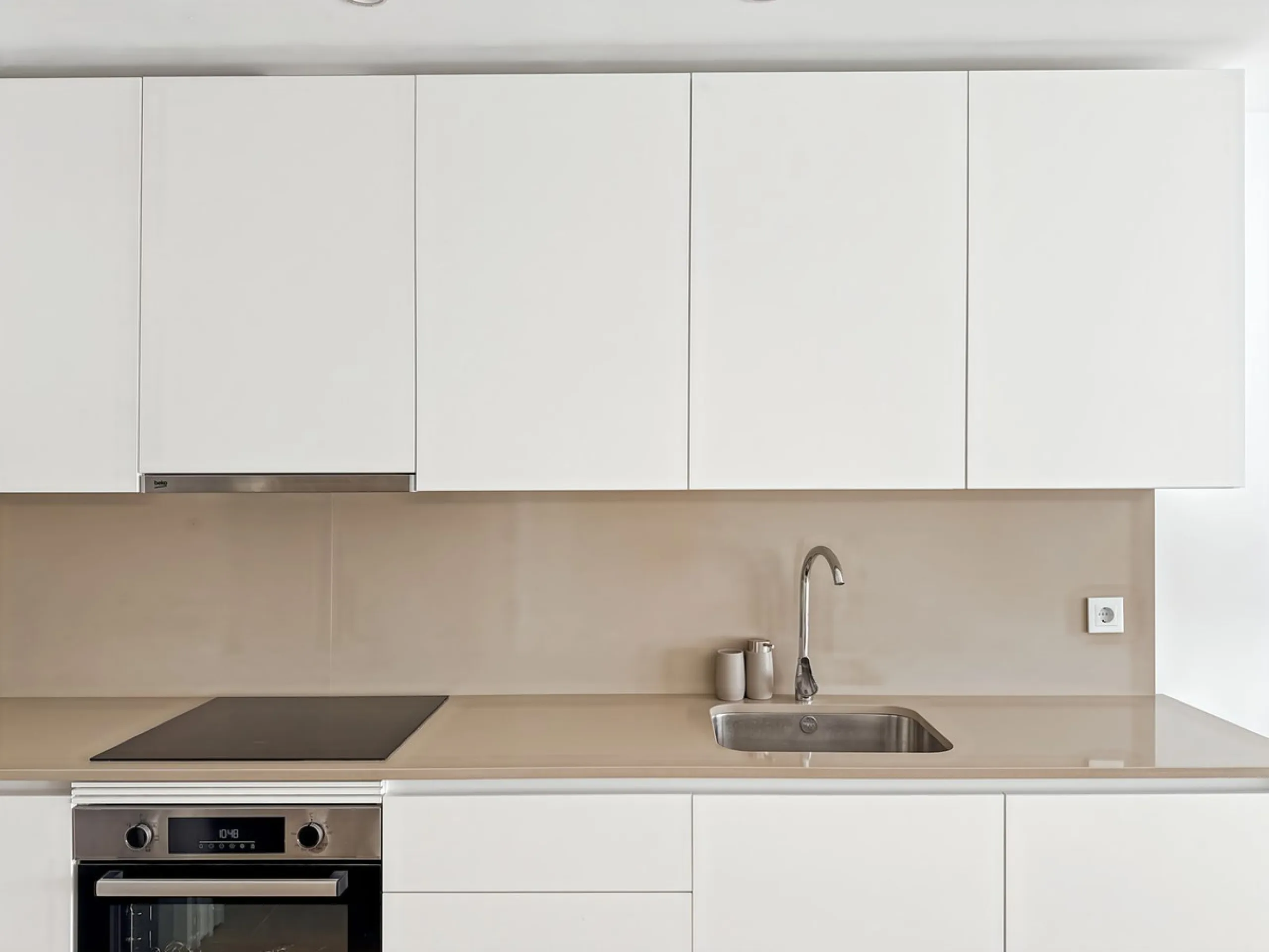 Apartment - Middle Floor Apartment в продаже в Málaga, Málaga. В доме 2 спален и 2 ванных комнат. Площадь дома 72 м²
