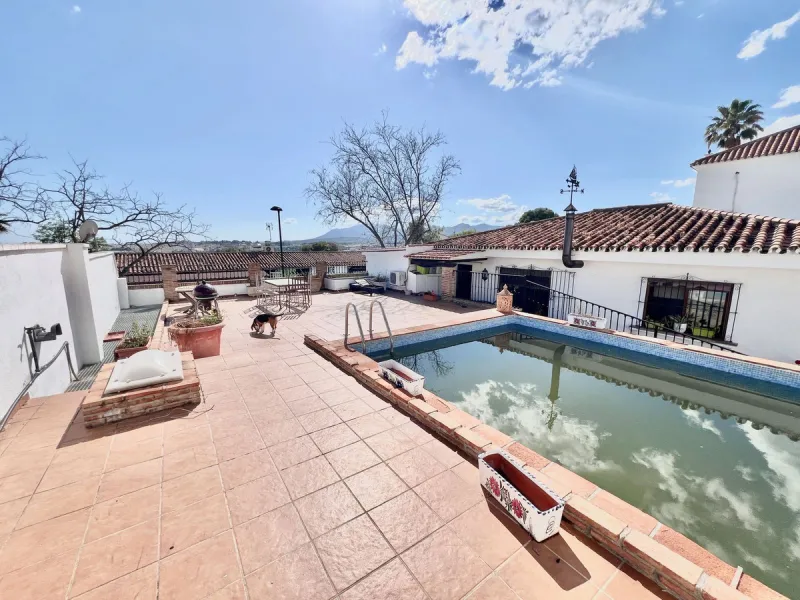 House for sale in Nueva Andalucía.