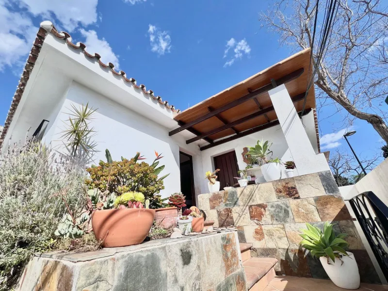 House for sale in Nueva Andalucía.