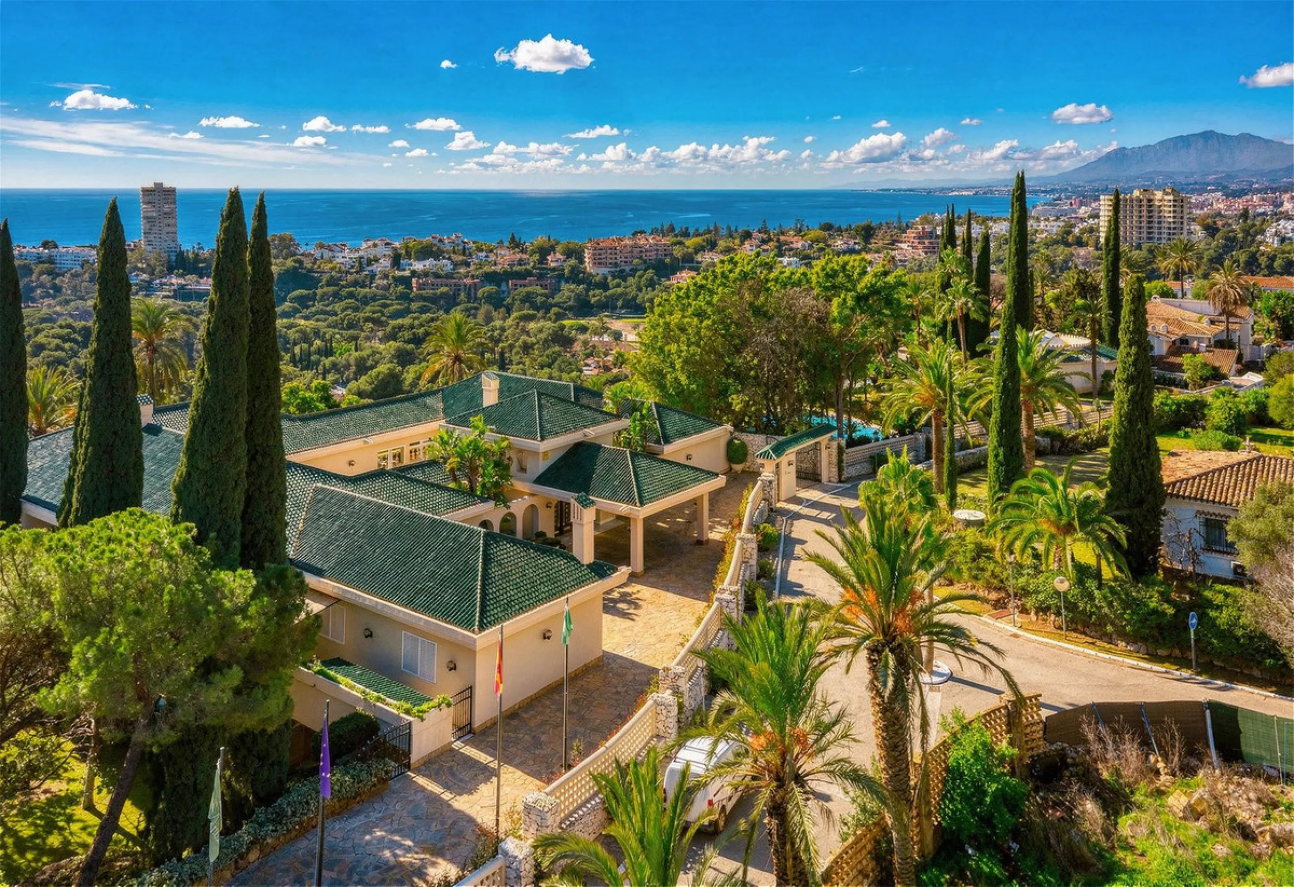 EXCEPTIONAL VILLA  WITH PANORAMIC SEA VIEWS