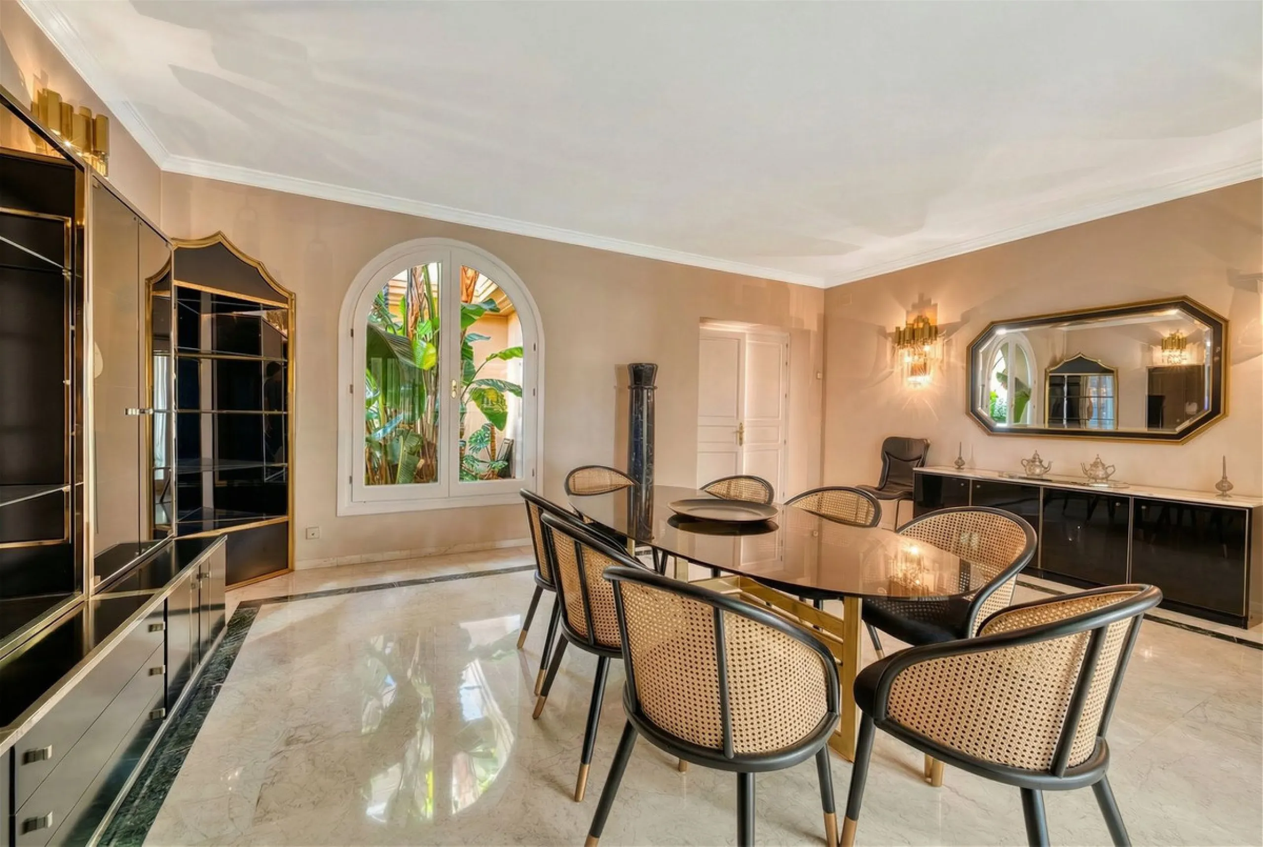 EXCEPTIONAL VILLA  WITH PANORAMIC SEA VIEWS