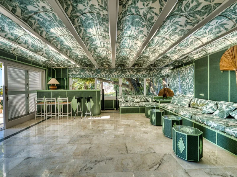 EXCEPTIONAL VILLA  WITH PANORAMIC SEA VIEWS