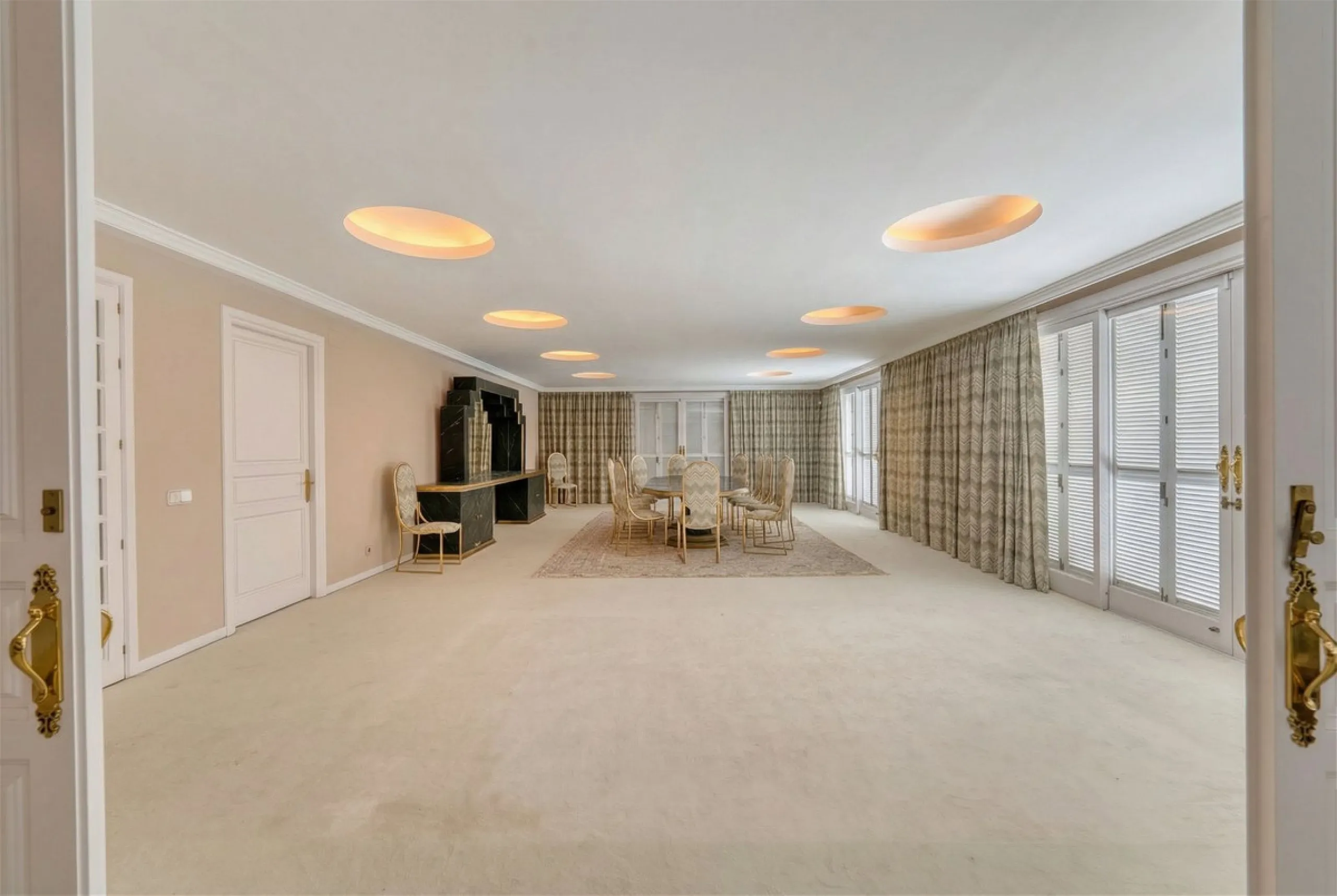 EXCEPTIONAL VILLA  WITH PANORAMIC SEA VIEWS