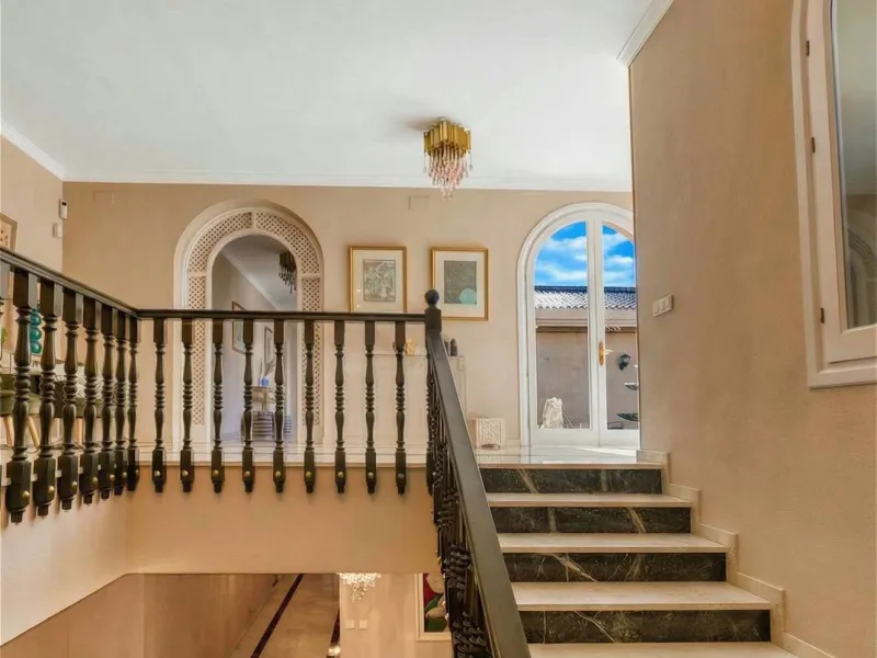 EXCEPTIONAL VILLA  WITH PANORAMIC SEA VIEWS