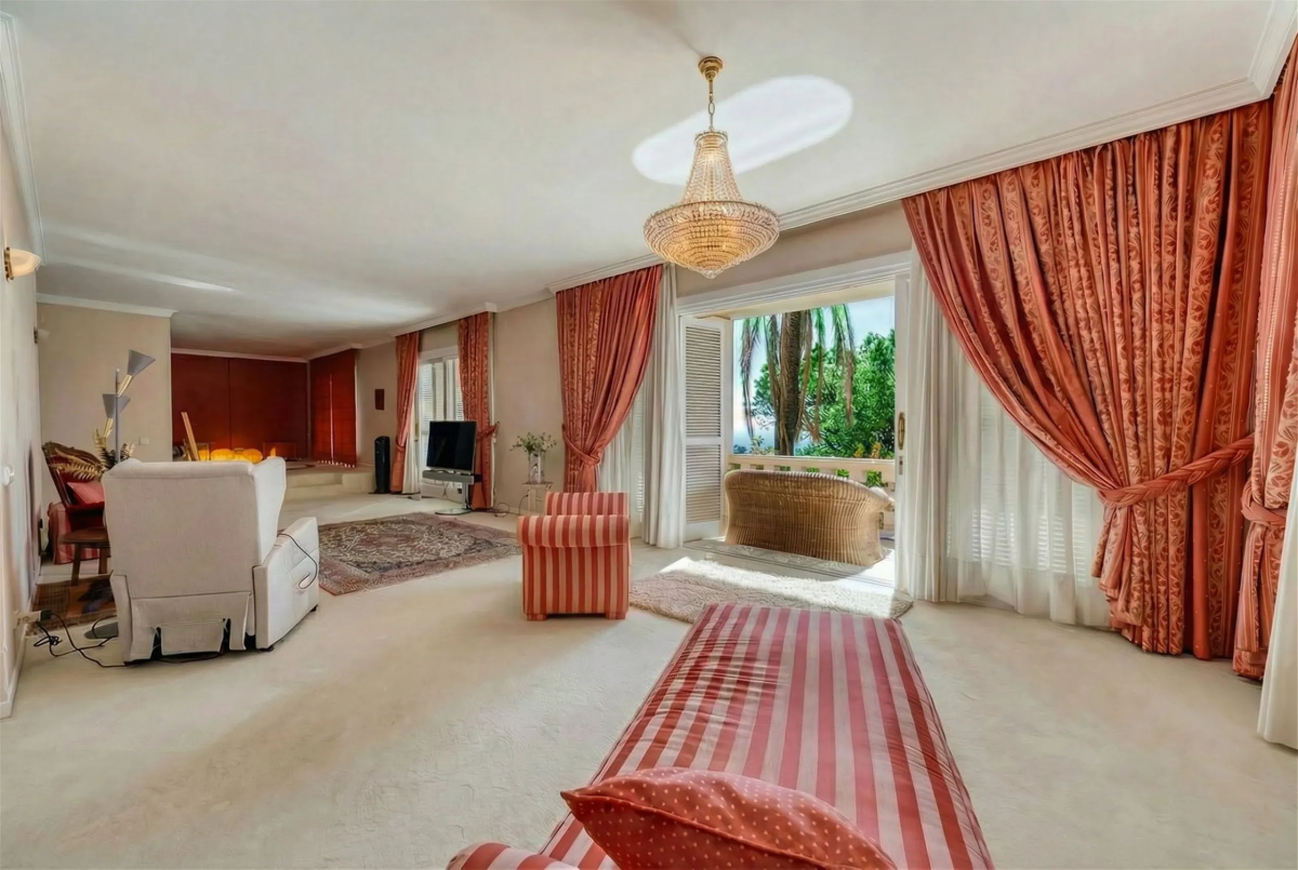 EXCEPTIONAL VILLA  WITH PANORAMIC SEA VIEWS