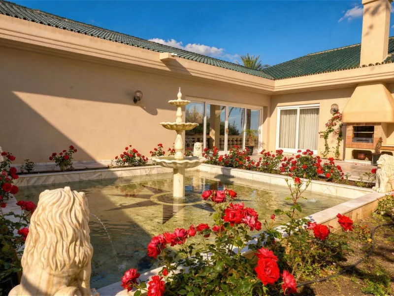 EXCEPTIONAL VILLA  WITH PANORAMIC SEA VIEWS