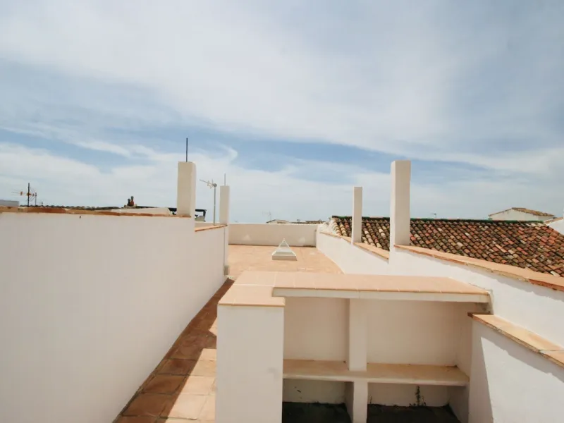 Renovated Traditional Townhouse