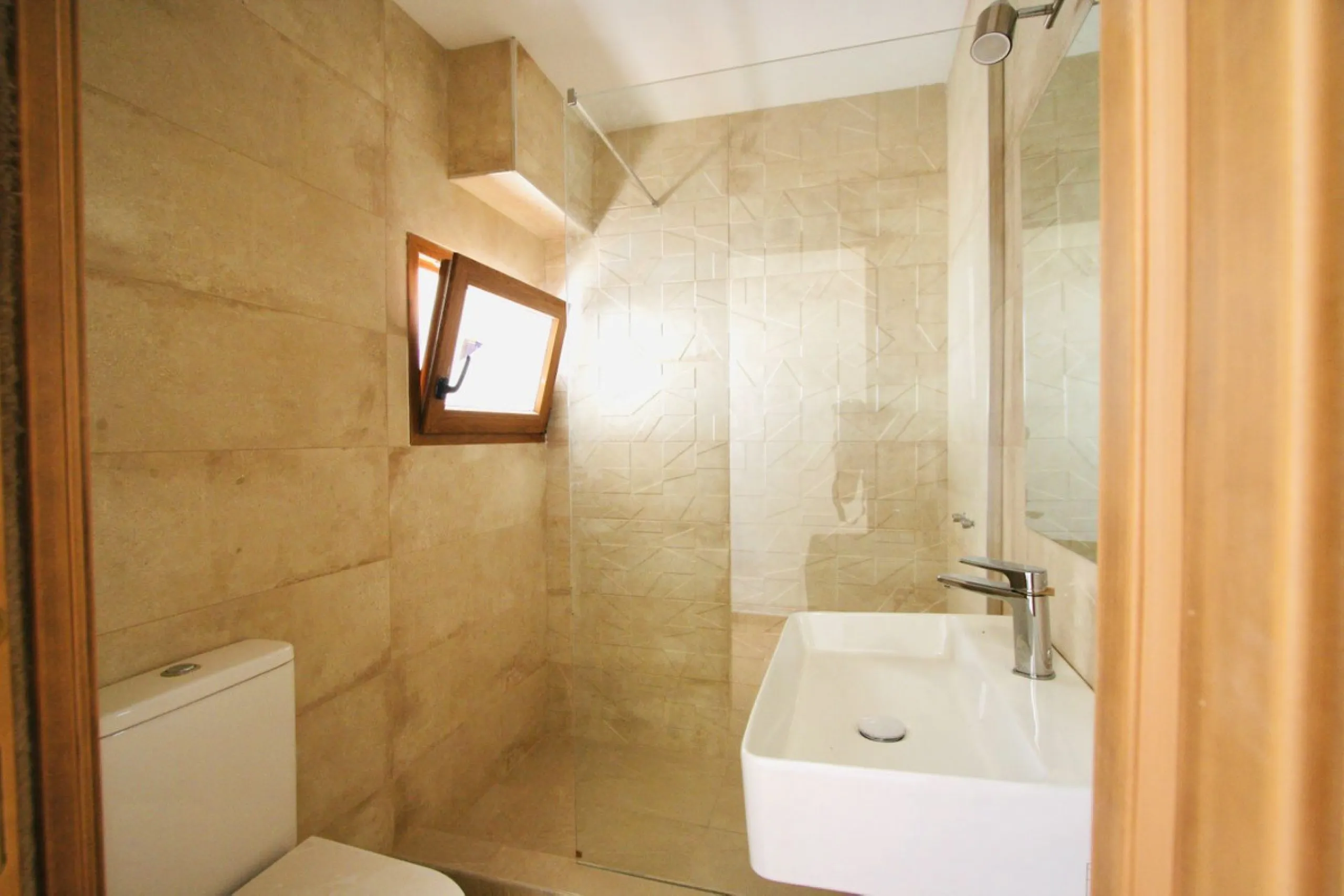 Renovated Traditional Townhouse