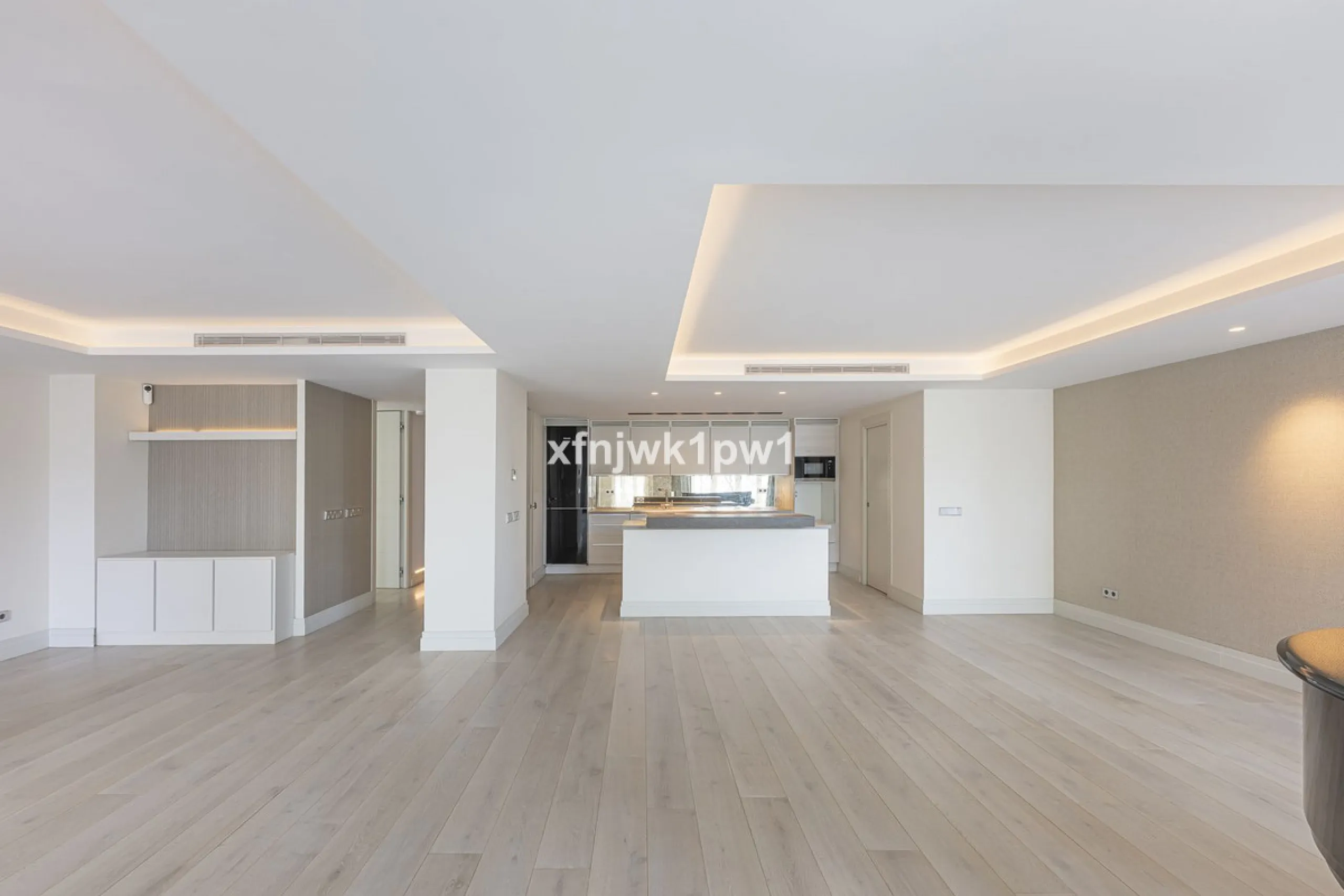 Luxury Home in the Heart of Marbella – Fully Renovated with Sea Views