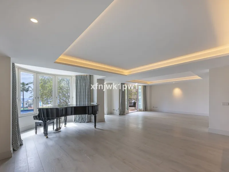 Luxury Home in the Heart of Marbella – Fully Renovated with Sea Views