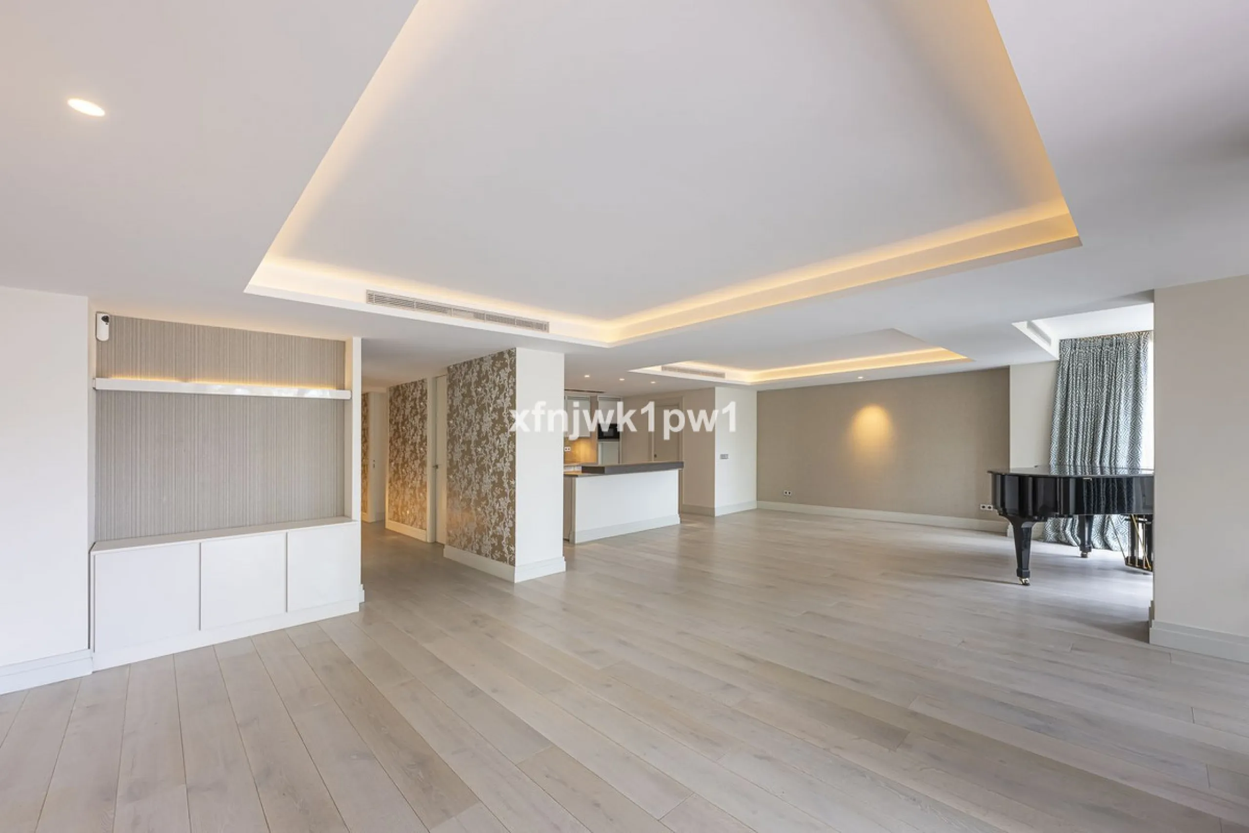 Luxury Home in the Heart of Marbella – Fully Renovated with Sea Views