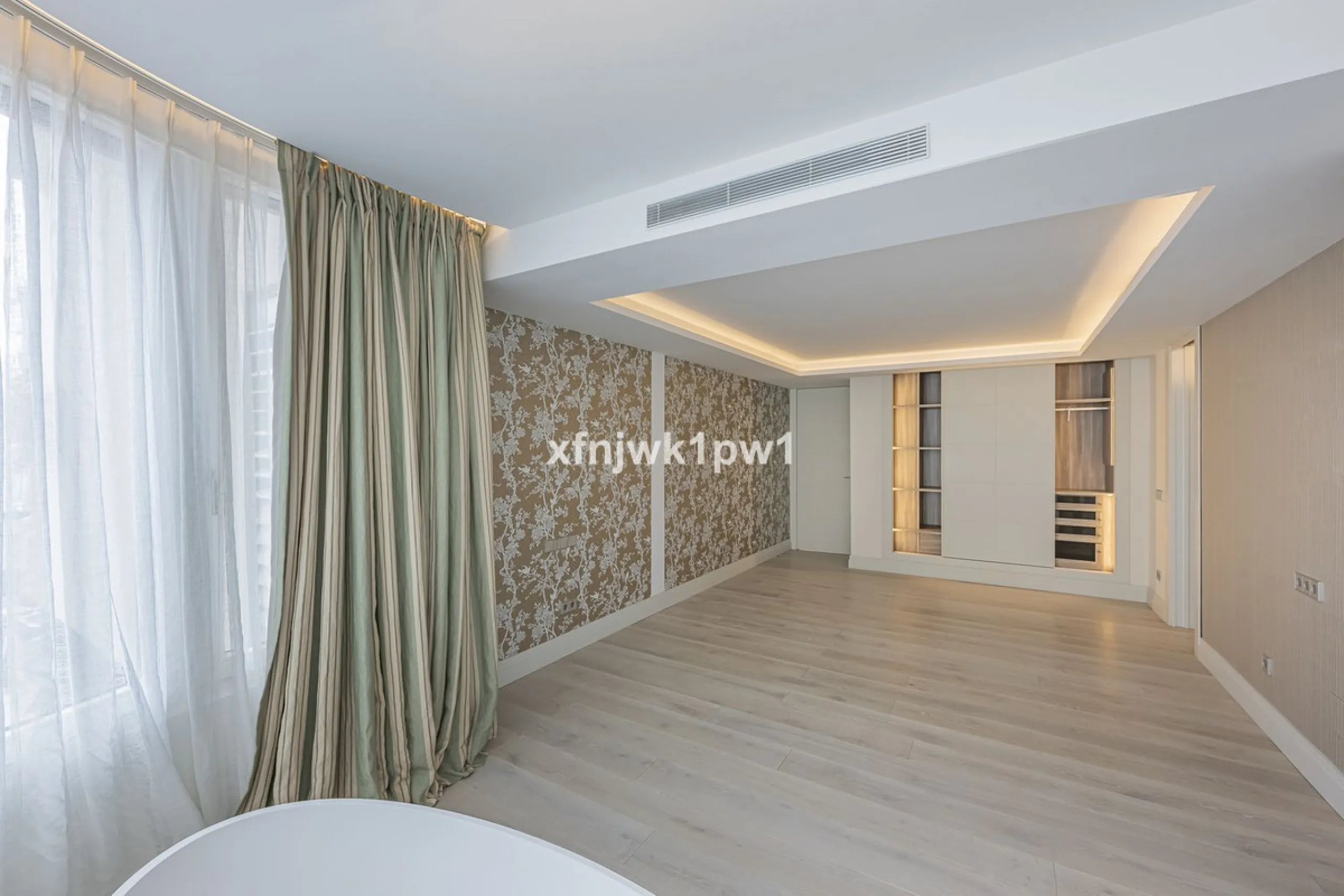 Luxury Home in the Heart of Marbella – Fully Renovated with Sea Views