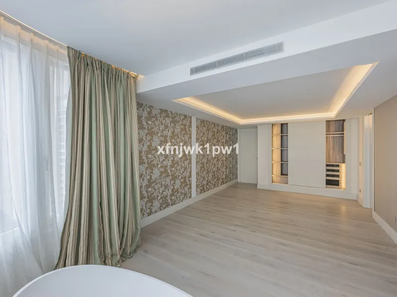 Luxury Home in the Heart of Marbella – Fully Renovated with Sea Views
