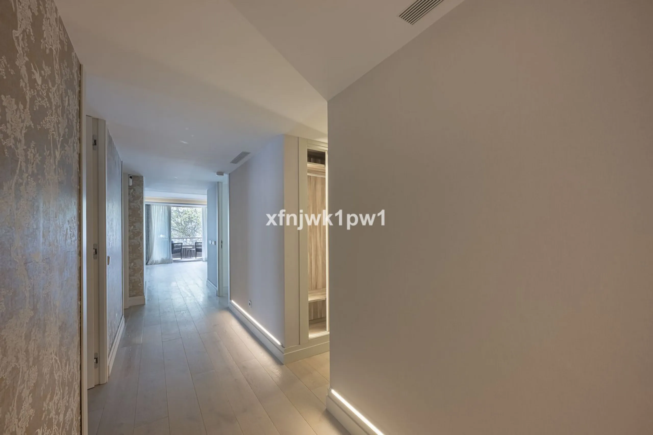 Luxury Home in the Heart of Marbella – Fully Renovated with Sea Views