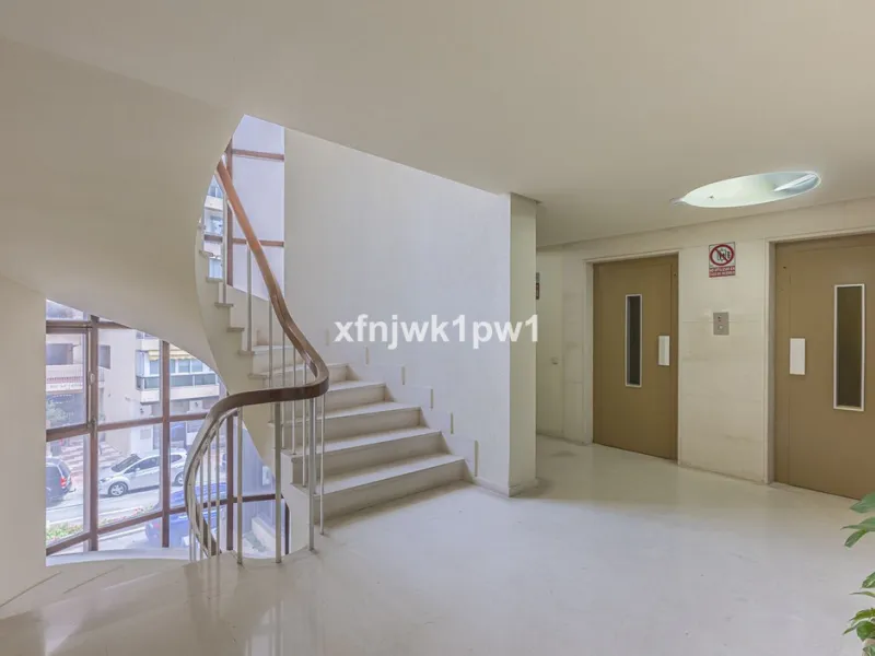 Luxury Home in the Heart of Marbella – Fully Renovated with Sea Views