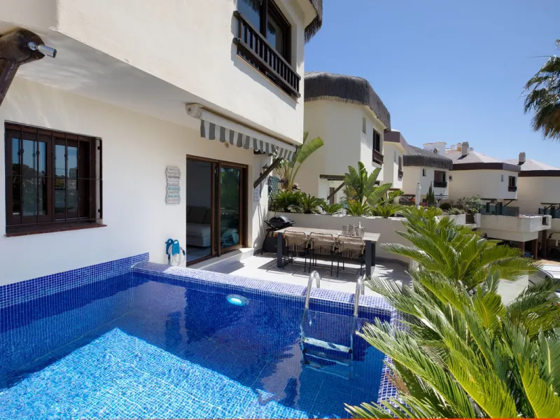 Elegant 3-Bedroom Semi-Detached House with Private Pool, Golf Views & Dream Location – Marbella