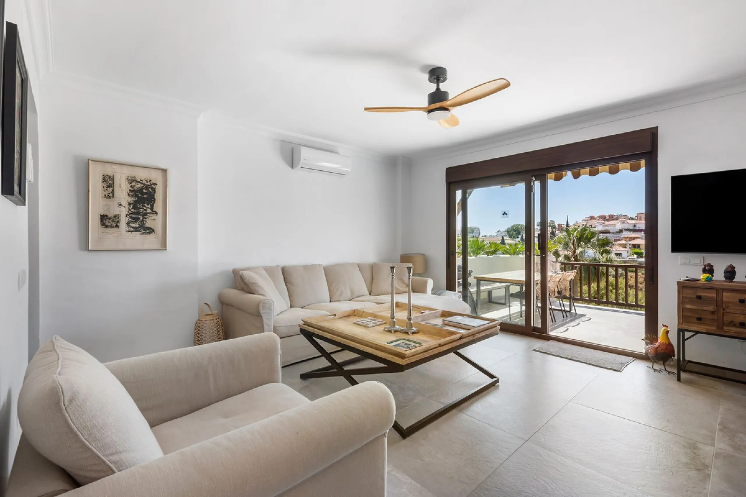Elegant 3-Bedroom Semi-Detached House with Private Pool, Golf Views & Dream Location – Marbella