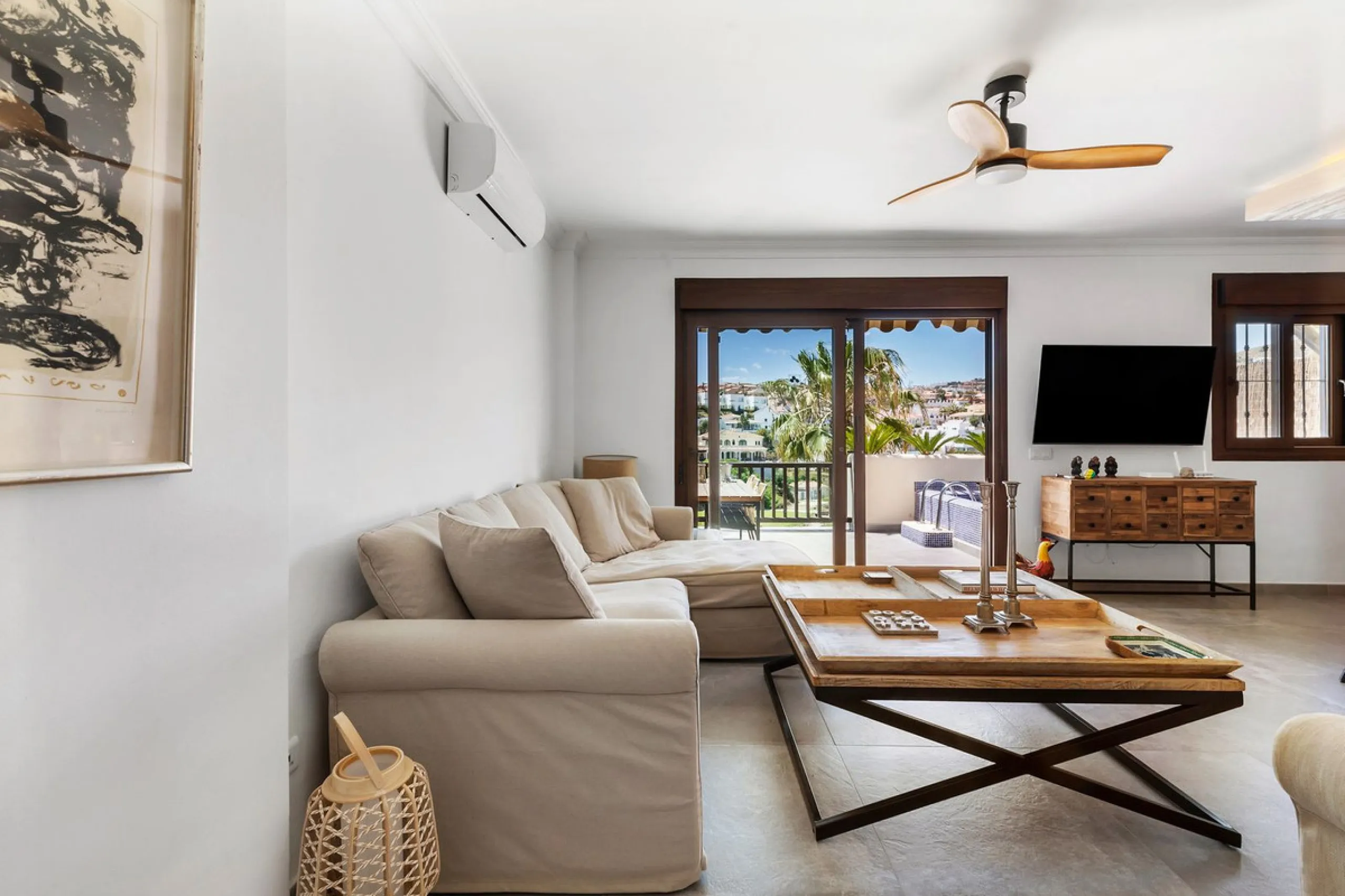 Elegant 3-Bedroom Semi-Detached House with Private Pool, Golf Views & Dream Location – Marbella