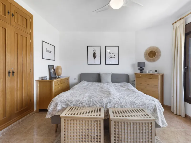 Elegant 3-Bedroom Semi-Detached House with Private Pool, Golf Views & Dream Location – Marbella