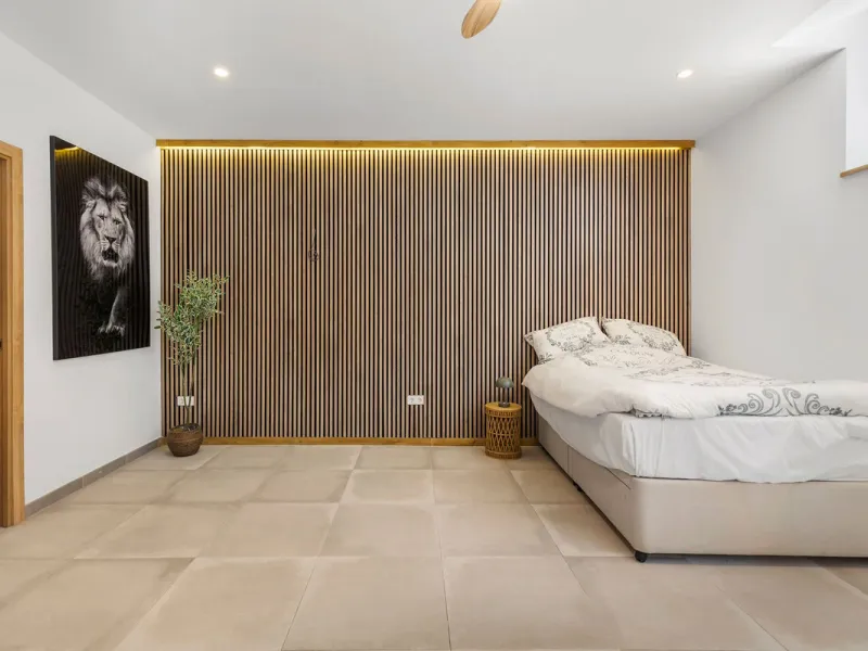 Elegant 3-Bedroom Semi-Detached House with Private Pool, Golf Views & Dream Location – Marbella