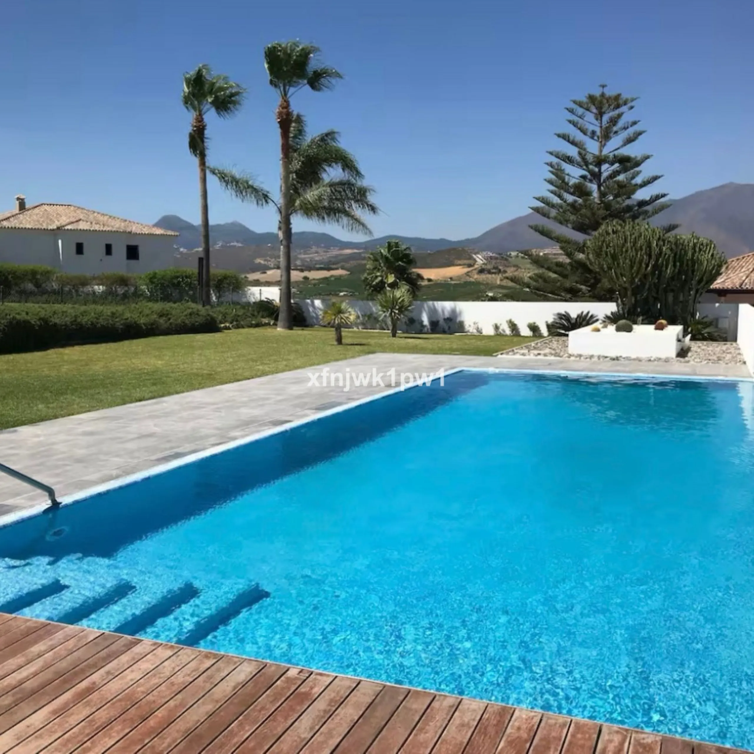 Exceptional Luxury Estate Near Sotogrande – Rare 10,000 m² Plot with Sea Views