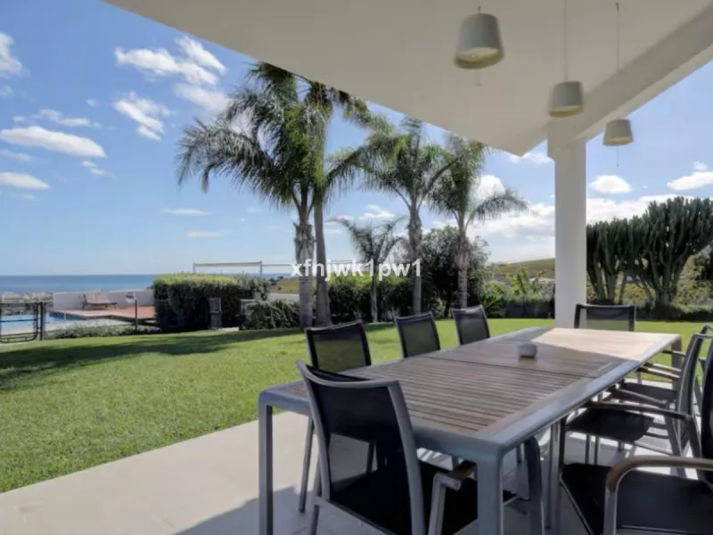 Exceptional Luxury Estate Near Sotogrande – Rare 10,000 m² Plot with Sea Views