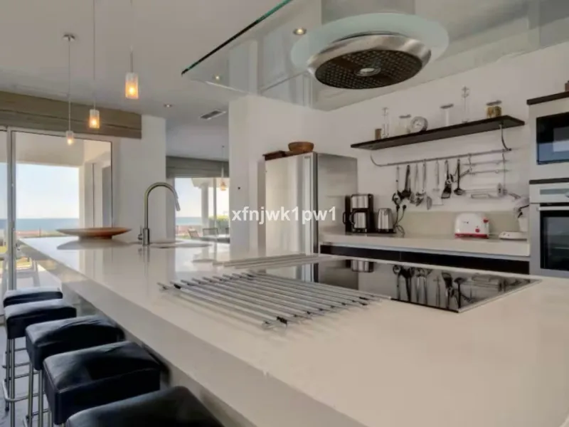 Exceptional Luxury Estate Near Sotogrande – Rare 10,000 m² Plot with Sea Views