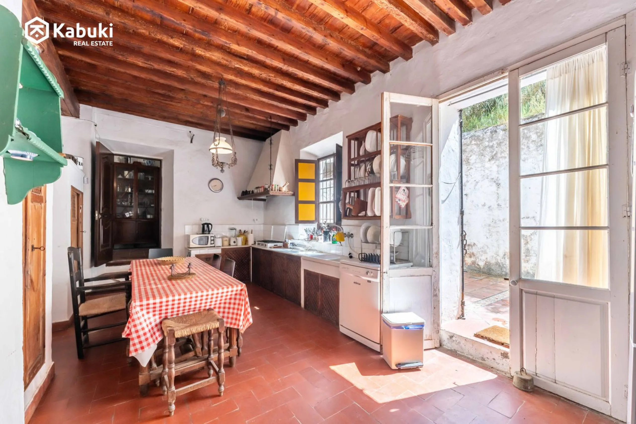 TRADITIONAL CORTIJO IN CAMPANILLAS – HIGH-POTENTIAL RESIDENTIAL & TOURISM PROJECT