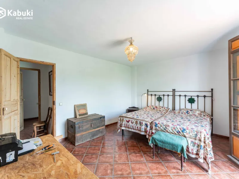 TRADITIONAL CORTIJO IN CAMPANILLAS – HIGH-POTENTIAL RESIDENTIAL & TOURISM PROJECT