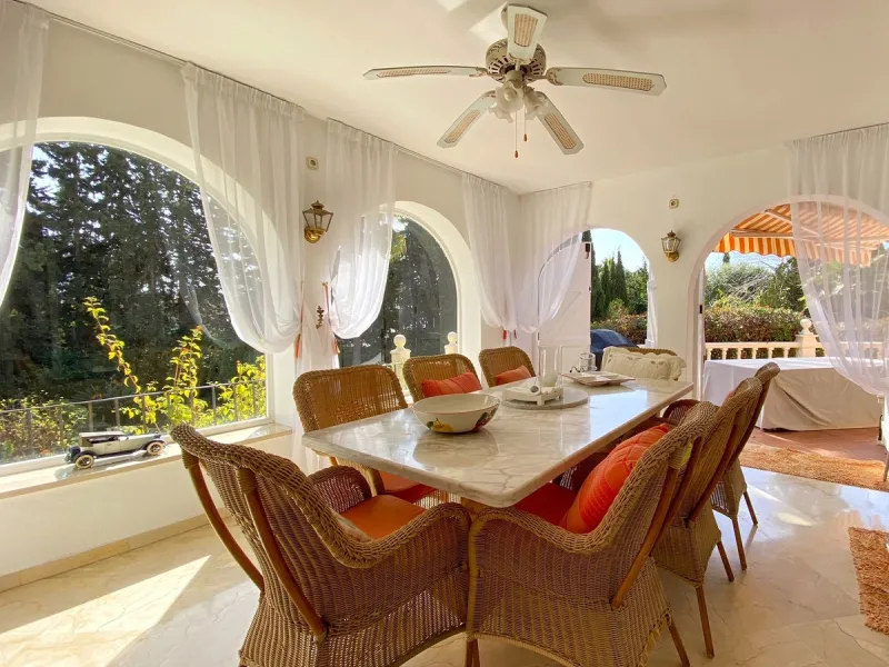 **Detached Villa  in Rocio de Nagueles  **
