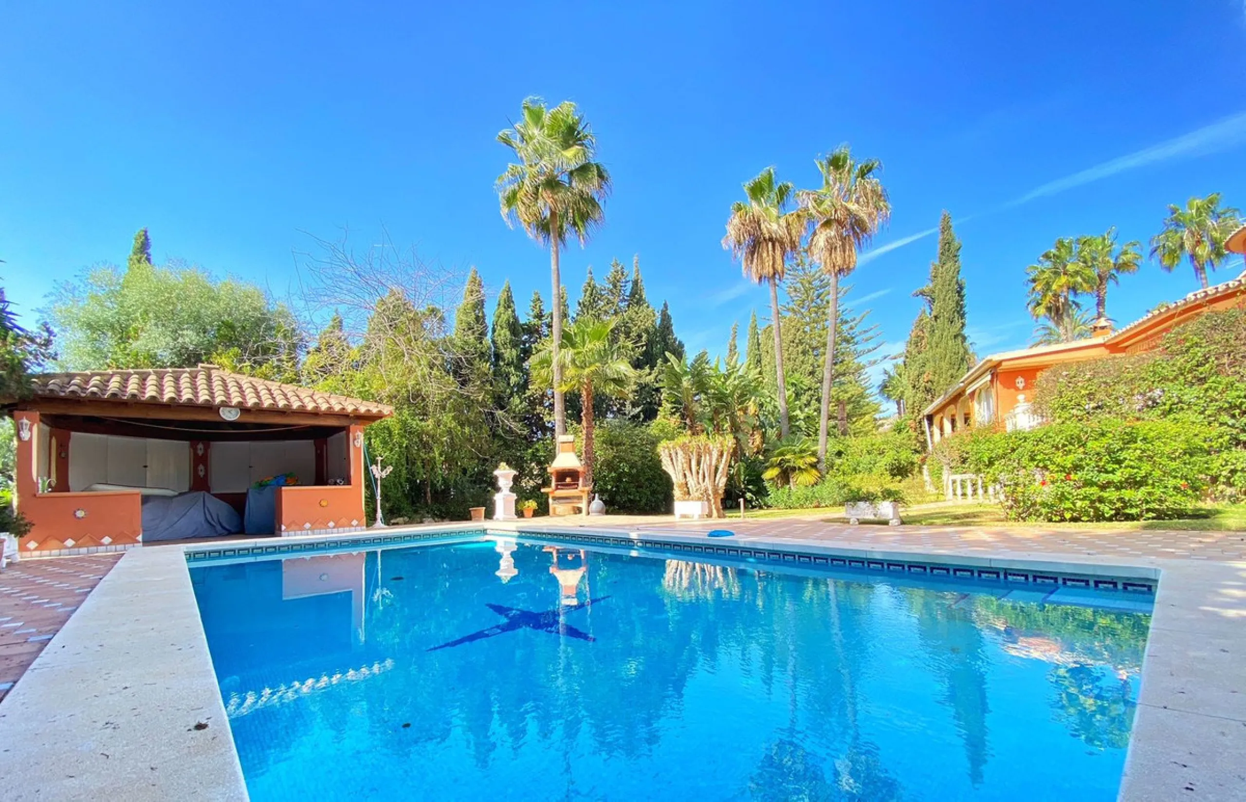 **Detached Villa  in Rocio de Nagueles  **