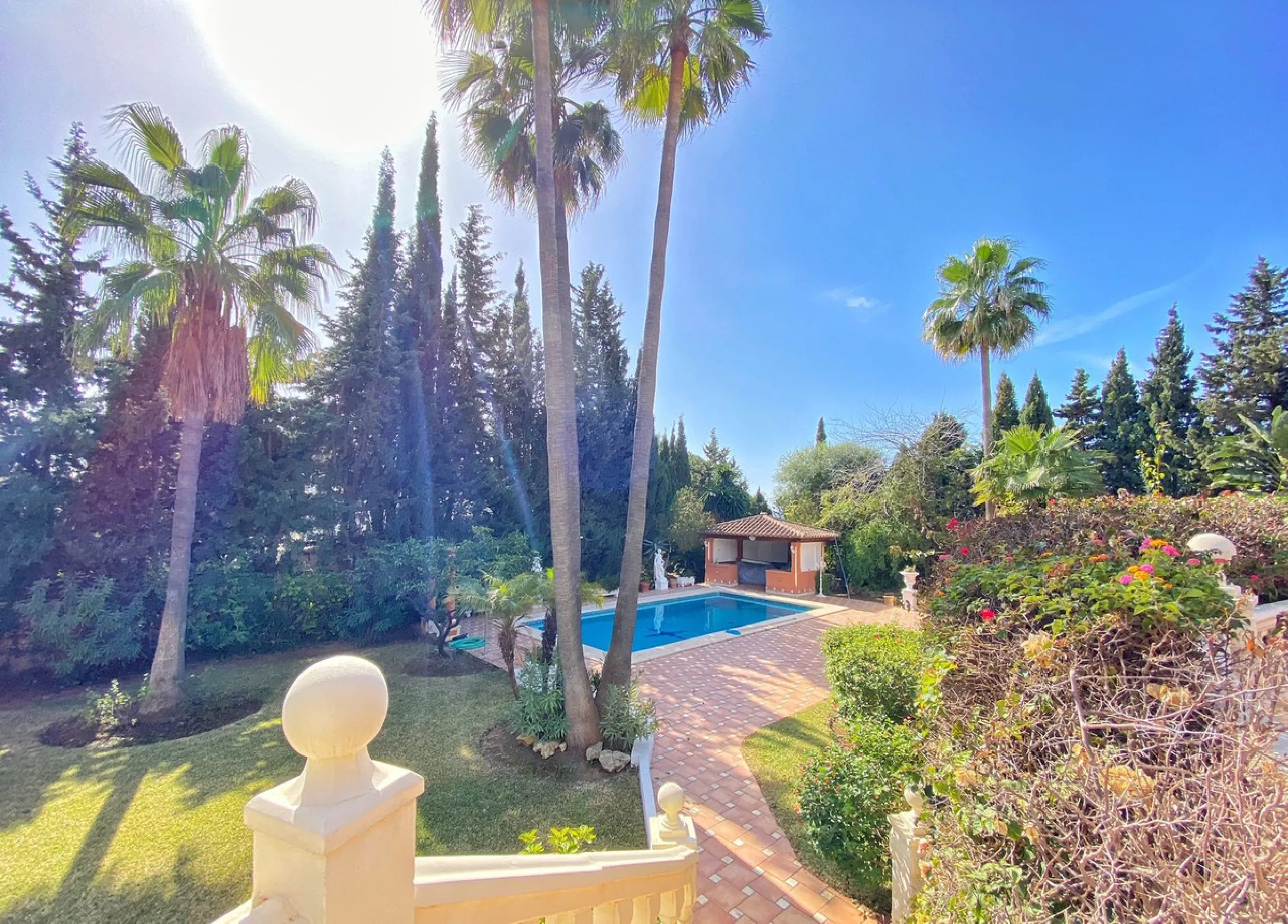 **Detached Villa  in Rocio de Nagueles  **