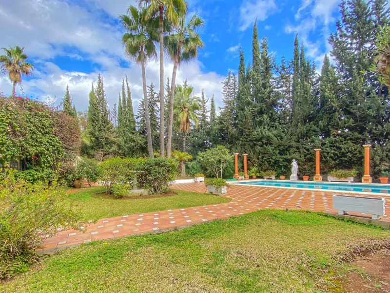 **Detached Villa  in Rocio de Nagueles  **