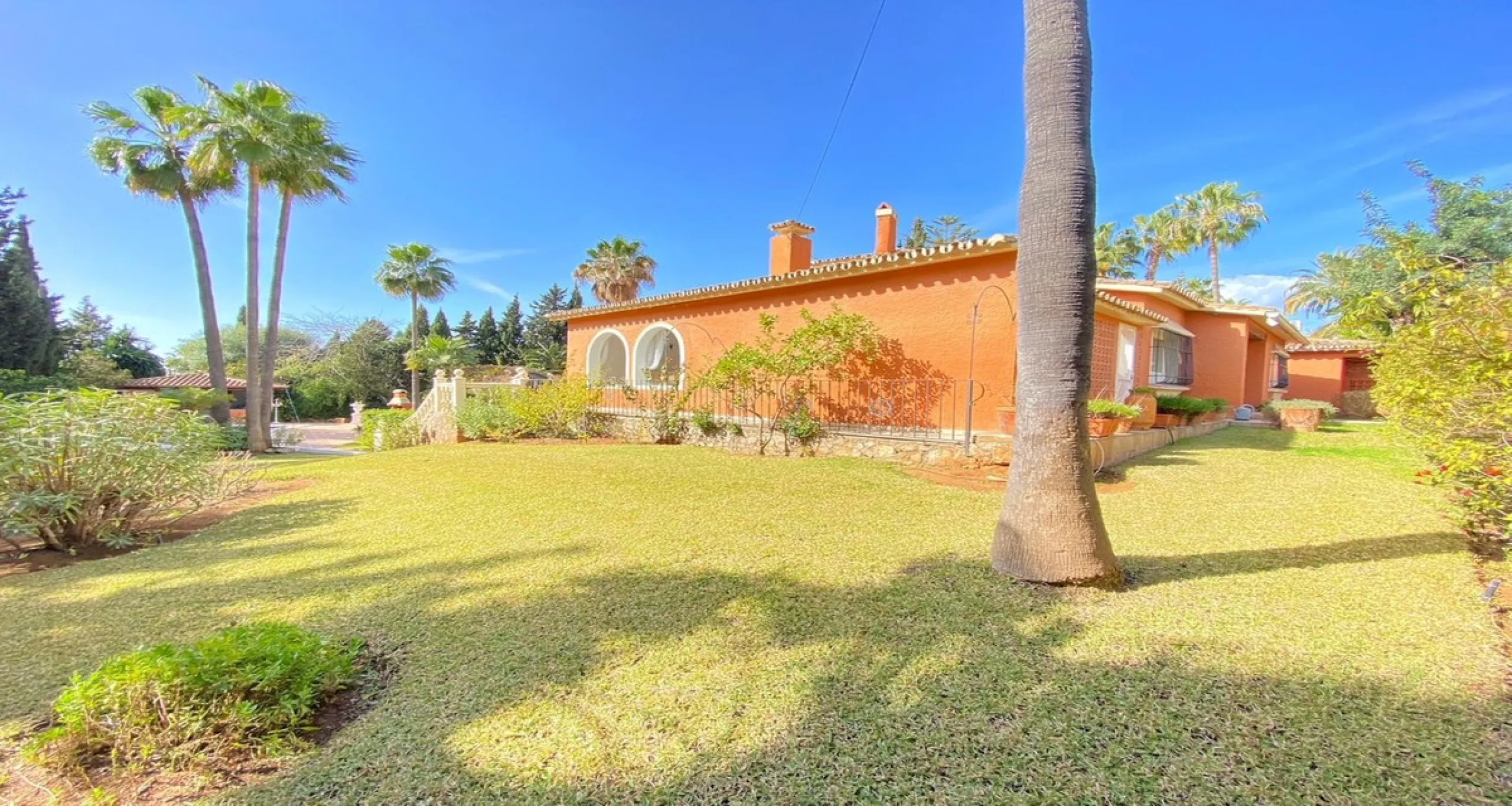 **Detached Villa  in Rocio de Nagueles  **