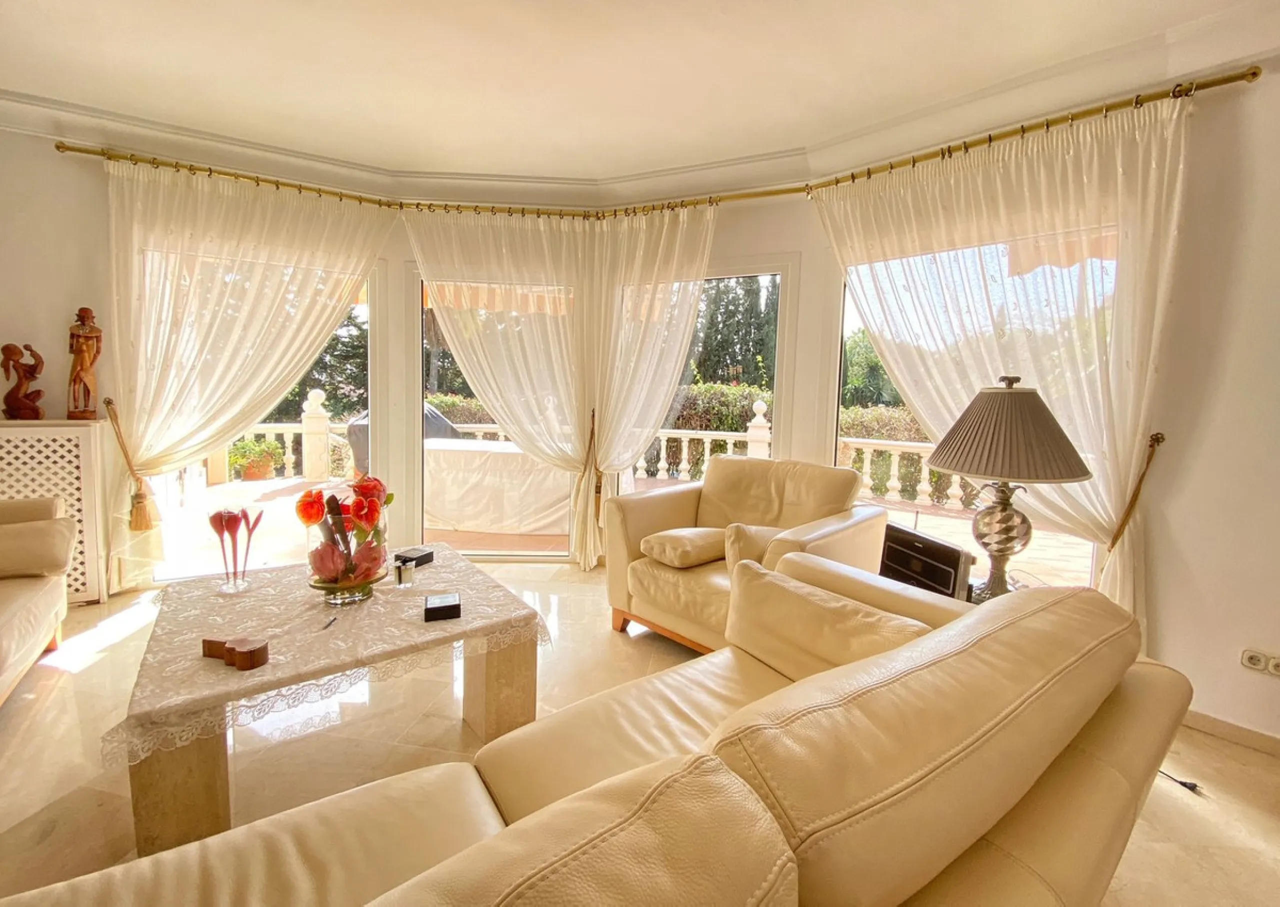 **Detached Villa  in Rocio de Nagueles  **