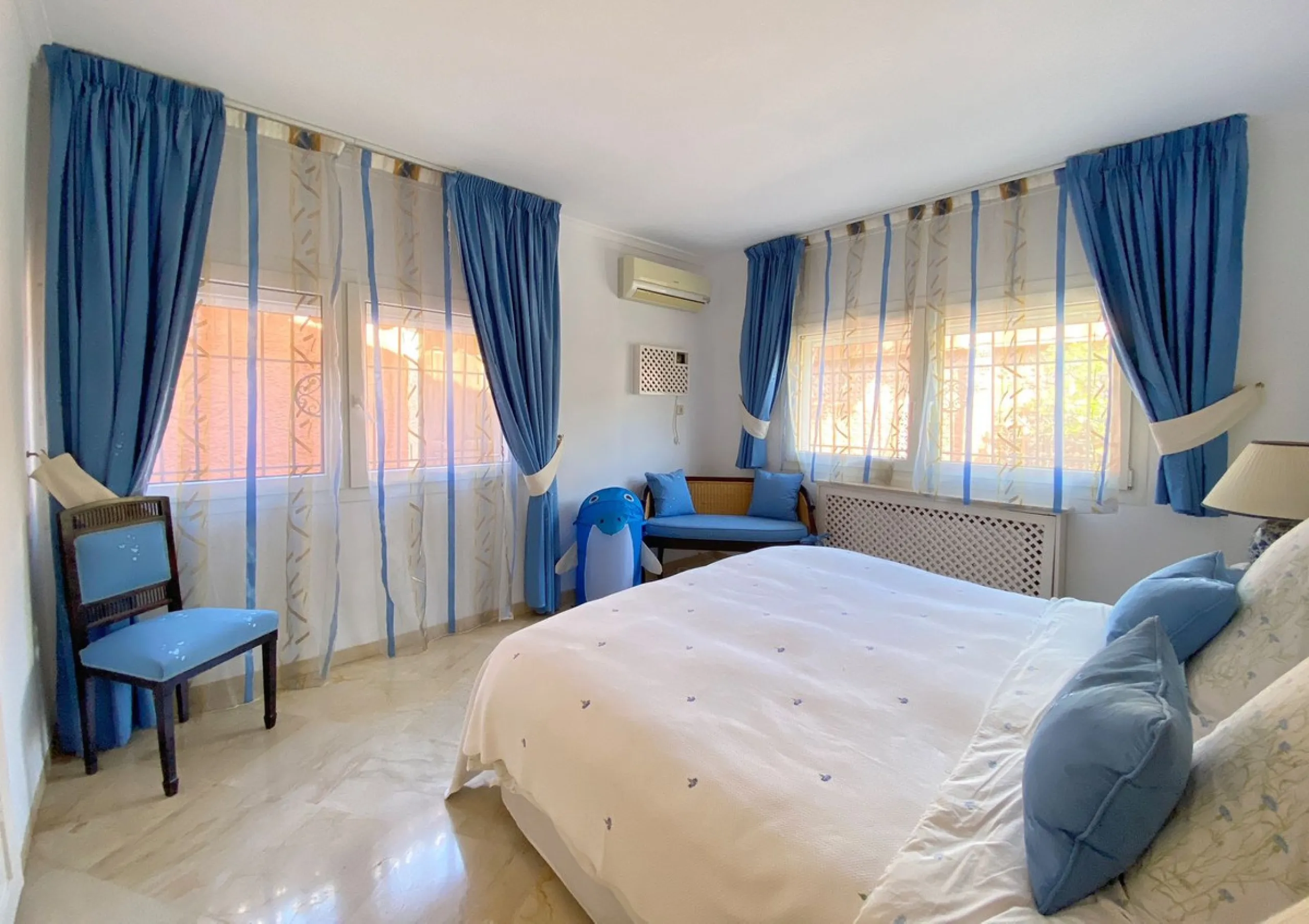 **Detached Villa  in Rocio de Nagueles  **