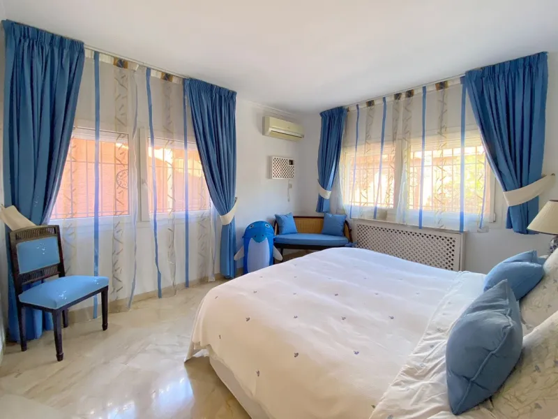 **Detached Villa  in Rocio de Nagueles  **