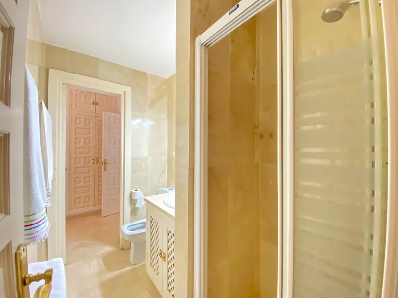 **Detached Villa  in Rocio de Nagueles  **