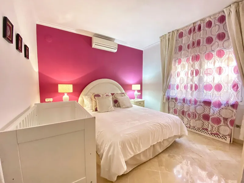 **Detached Villa  in Rocio de Nagueles  **