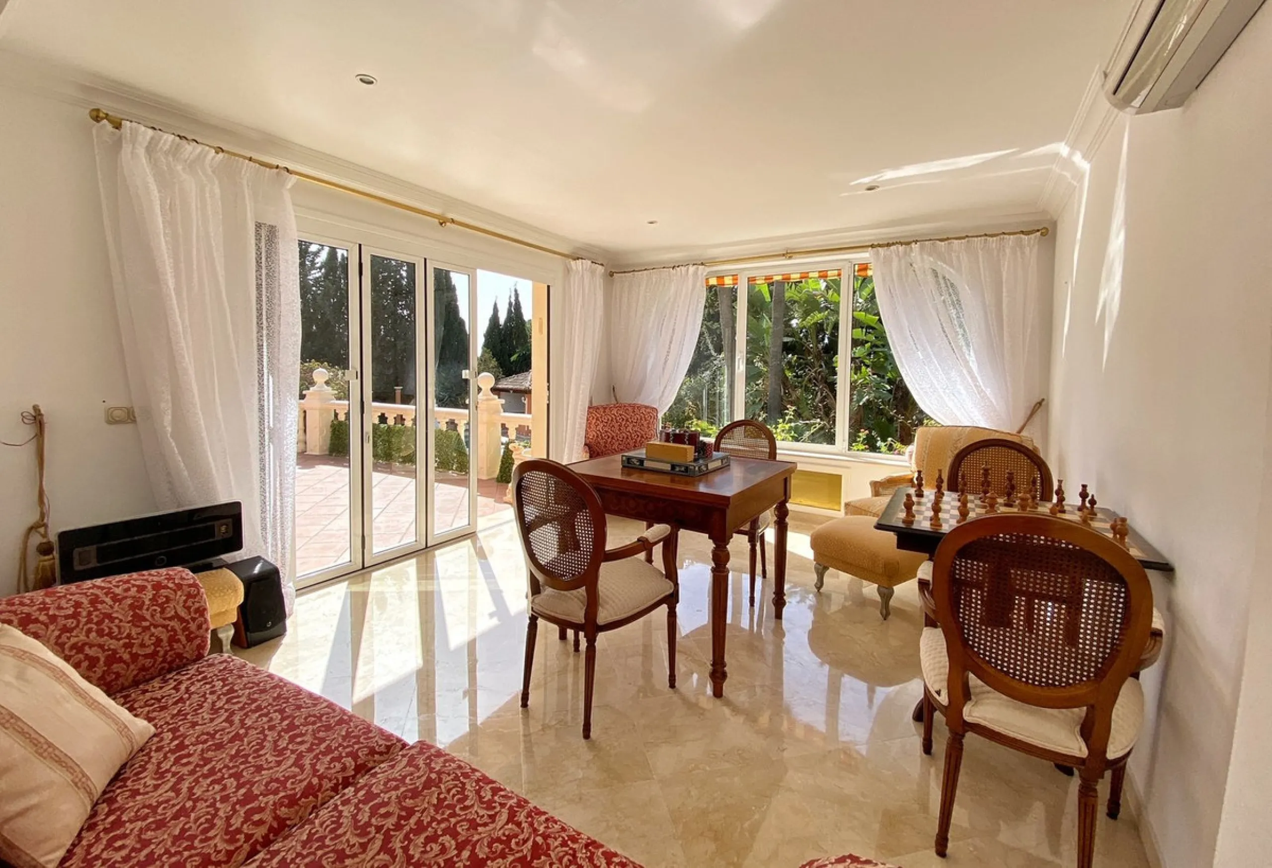 **Detached Villa  in Rocio de Nagueles  **
