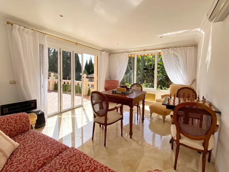 **Detached Villa  in Rocio de Nagueles  **