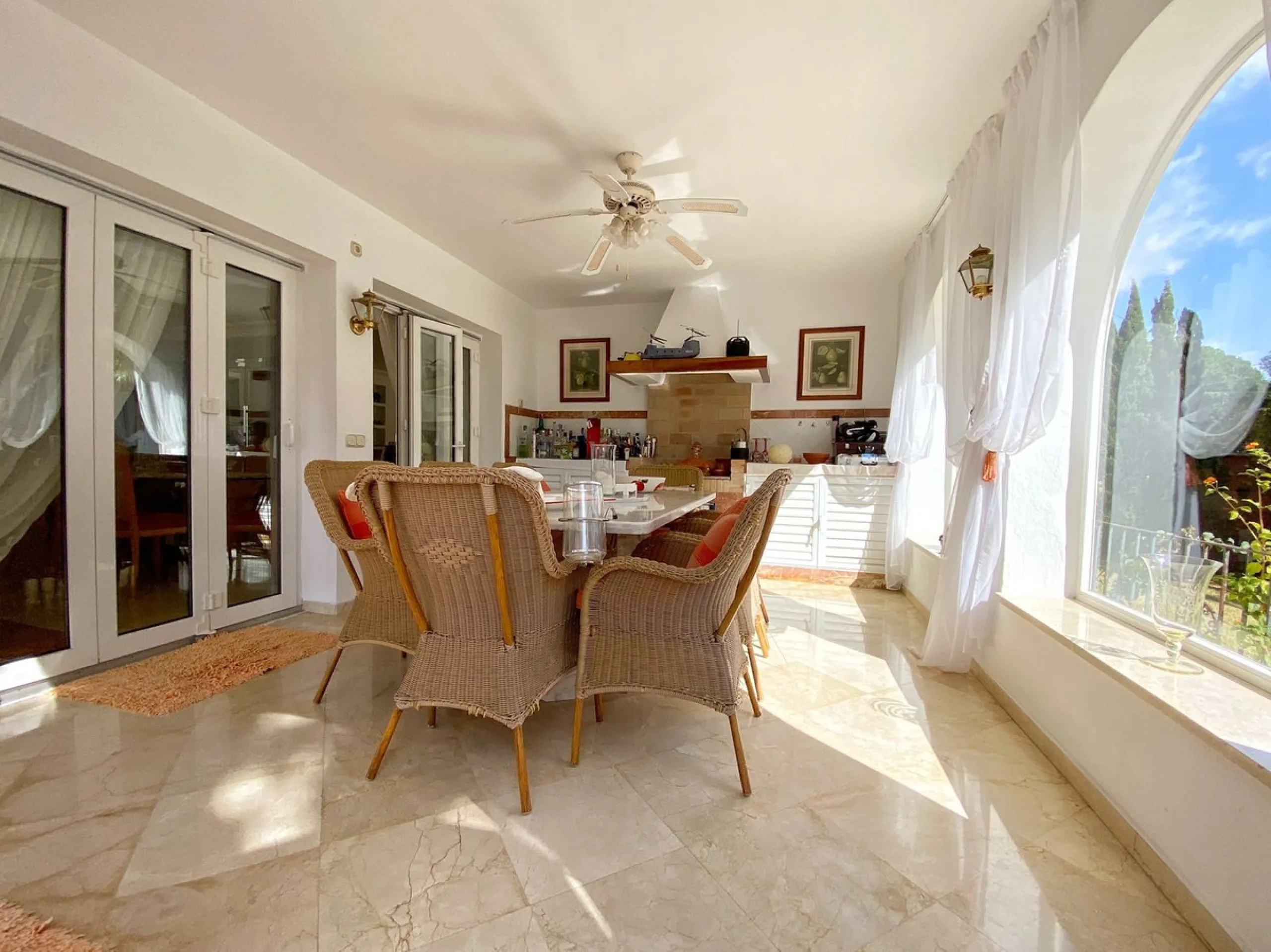 **Detached Villa  in Rocio de Nagueles  **