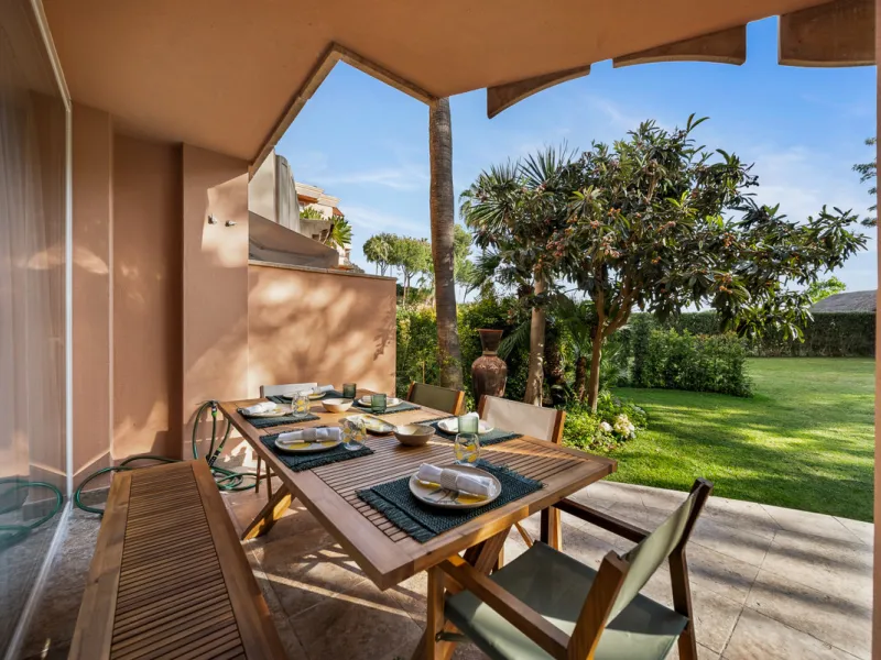 Step into refined coastal living with this exquisitely renovated ground floor apartment in the prestigious Magna Marbella community — a home where style, comfort, and tranquility converge.