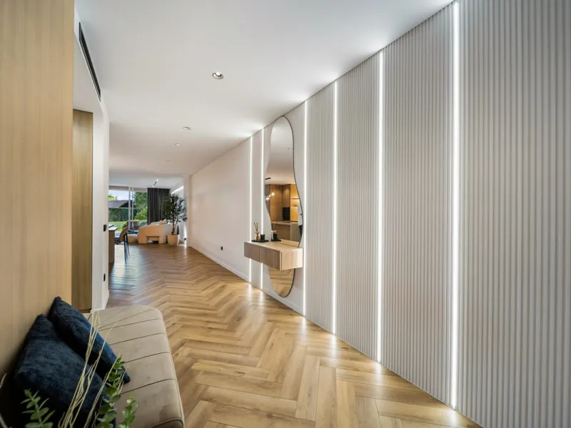 Apartment - Ground Floor Apartment в продаже в Marbella, Málaga. В доме 3 спален и 2 ванных комнат. Площадь дома 162 м²