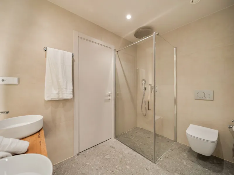 Apartment - Ground Floor Apartment в продаже в Marbella, Málaga. В доме 3 спален и 2 ванных комнат. Площадь дома 162 м²