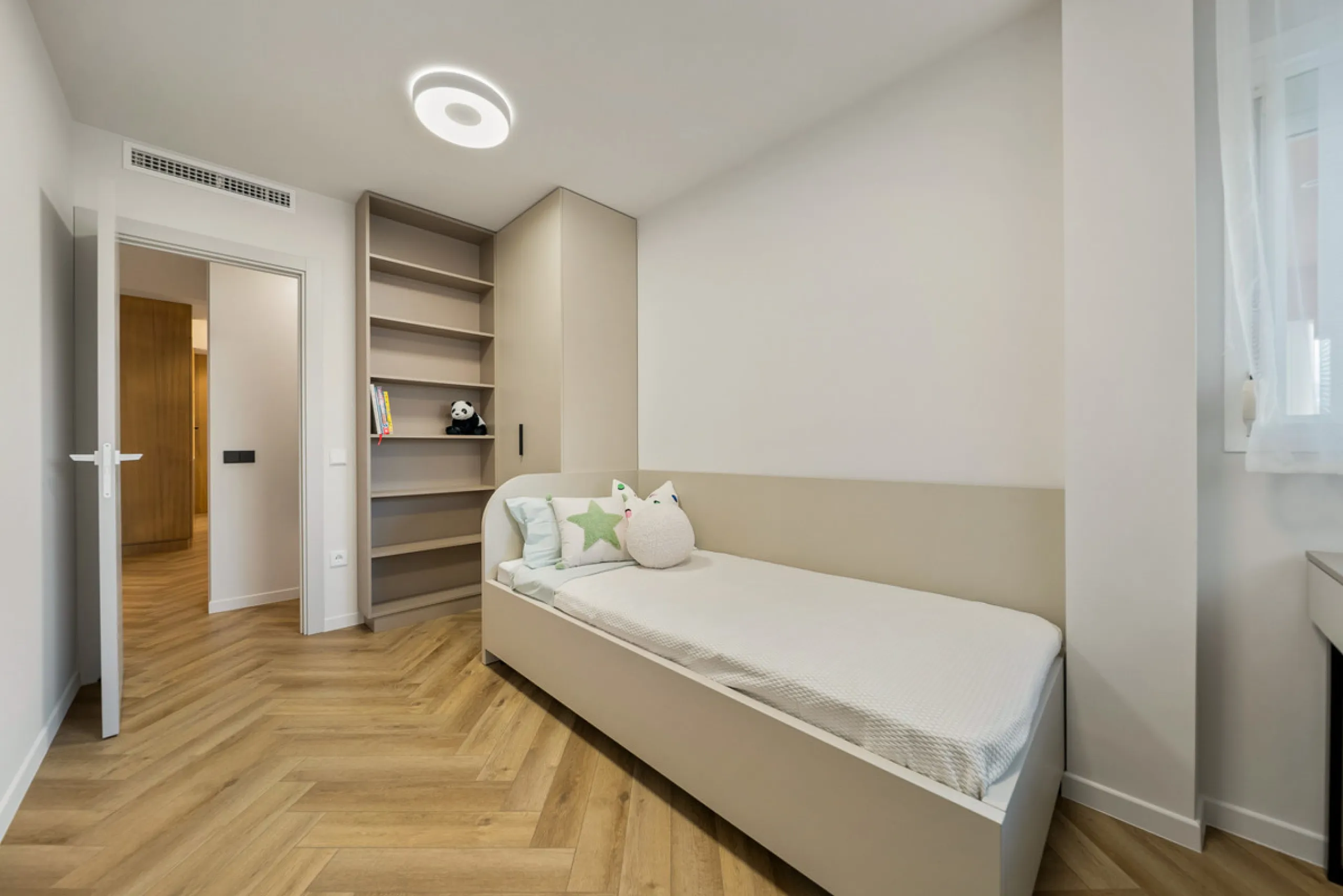 Apartment - Ground Floor Apartment в продаже в Marbella, Málaga. В доме 3 спален и 2 ванных комнат. Площадь дома 162 м²