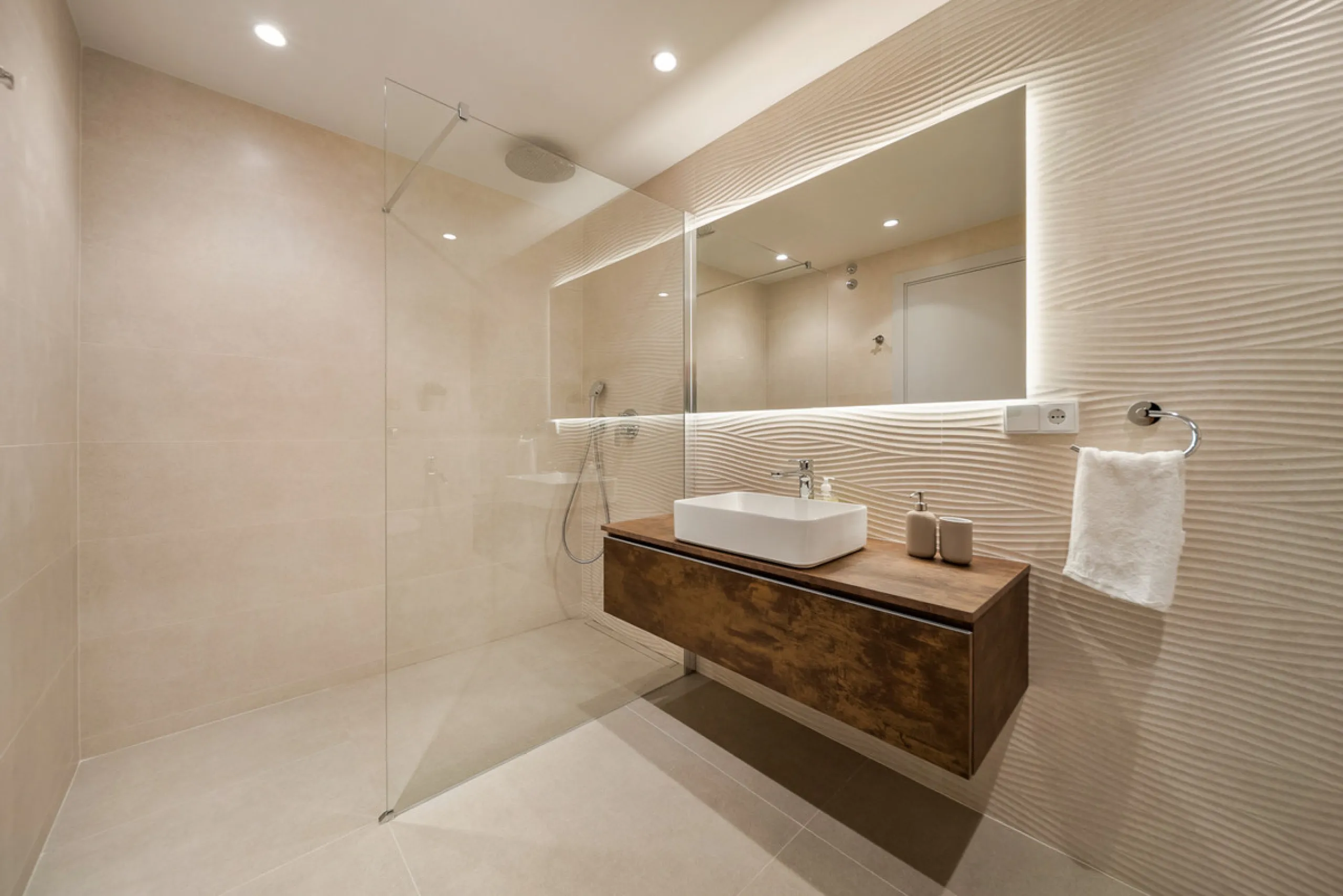 Apartment - Ground Floor Apartment в продаже в Marbella, Málaga. В доме 3 спален и 2 ванных комнат. Площадь дома 162 м²