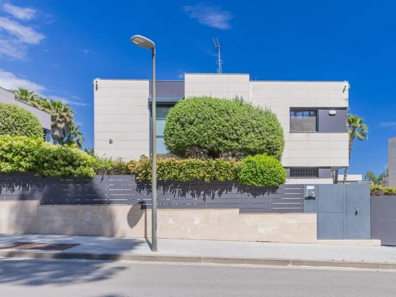 Villa exclusiva y luminosa en Sant Andreu de Llavaneres, Maresme