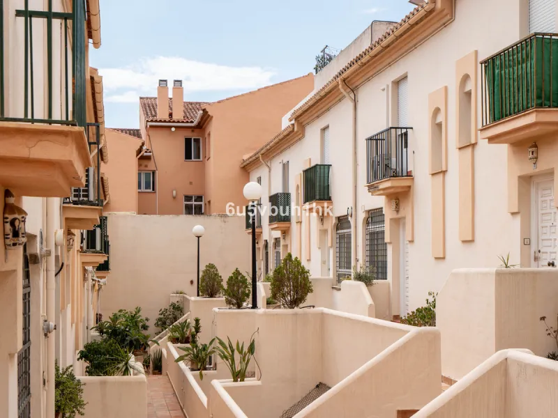House - Townhouse в продаже в Mijas, Málaga. В доме 2 спален и 1 ванных комнат. Площадь дома 90 м²