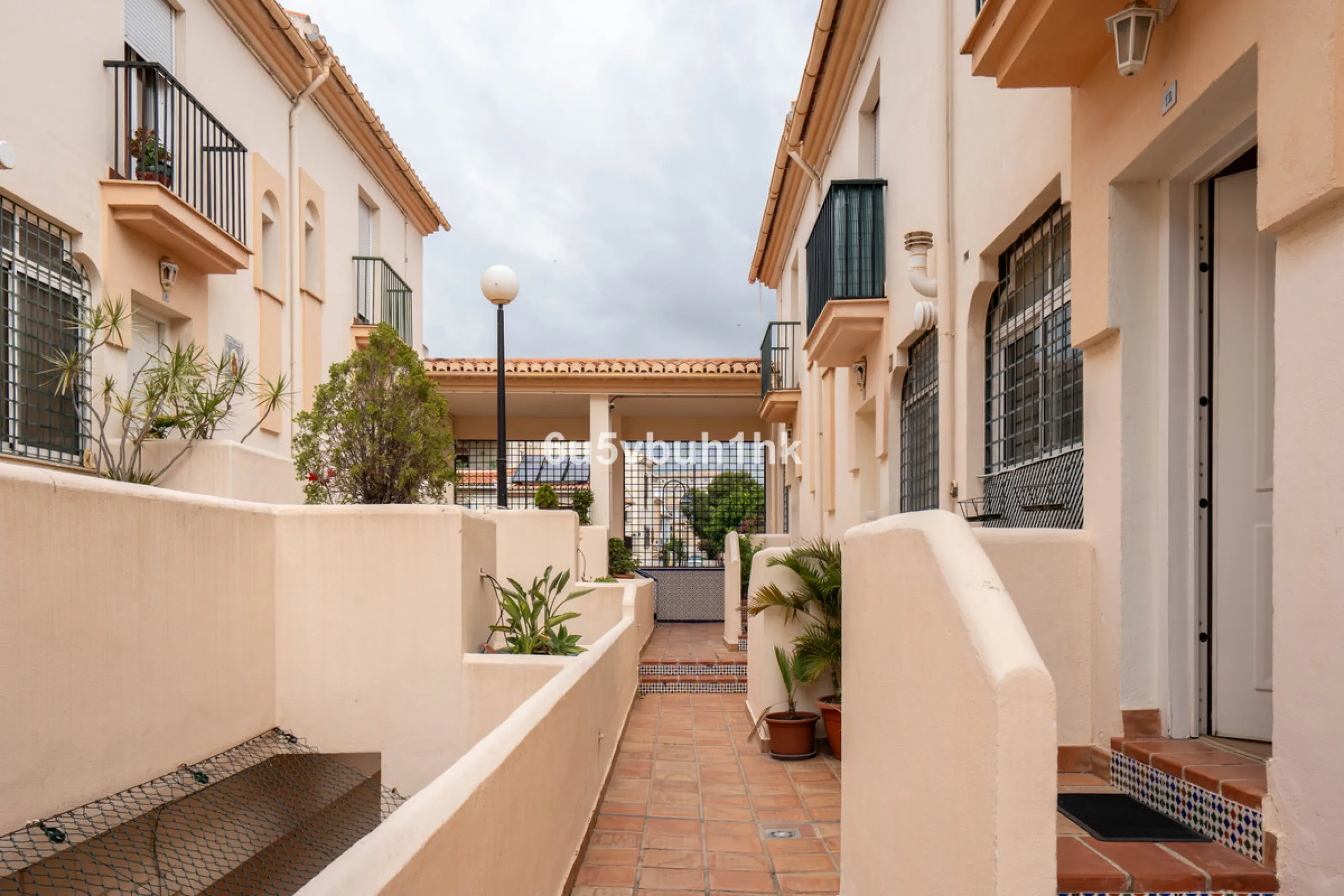 House - Townhouse в продаже в Mijas, Málaga. В доме 2 спален и 1 ванных комнат. Площадь дома 90 м²